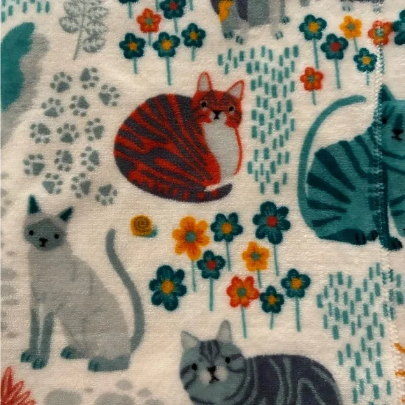 Colorful Cat Pattern Soft Blanket - Picture 2 of 4
